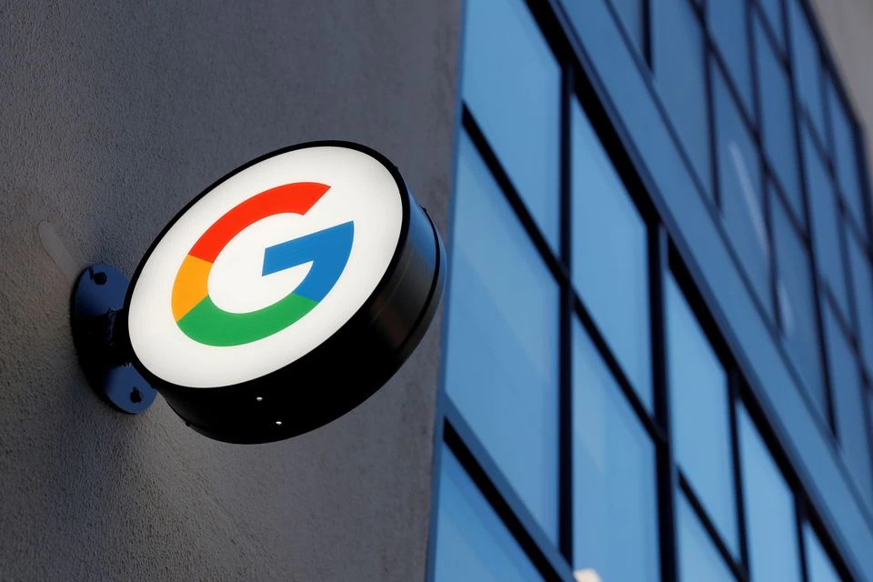 google 1 - 'Google agrees on 5-year deal to pay AFP for online content'
