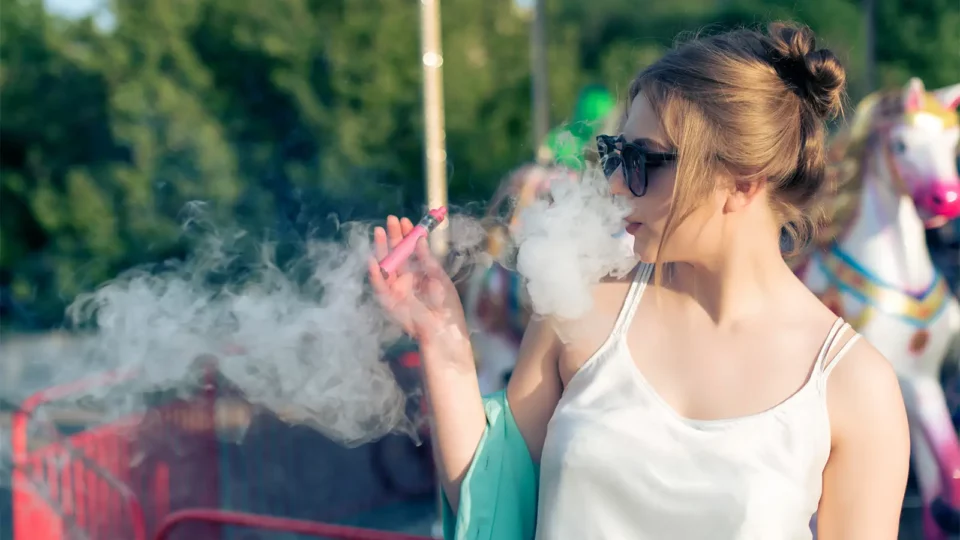 EU proposes ban on flavoured vaping products